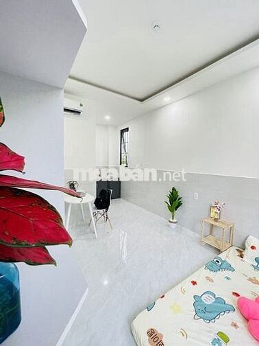 CHDV ban công sẵn nội thất ngay chợ Phạm Văn Bạch