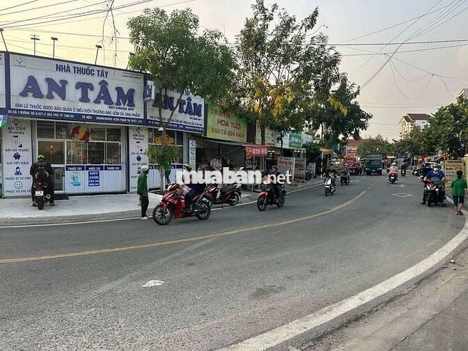 Bán mặt bằng kính doanh gồm 8kiot đường số 9 TĐC Phú Chánh, Hoà Phú