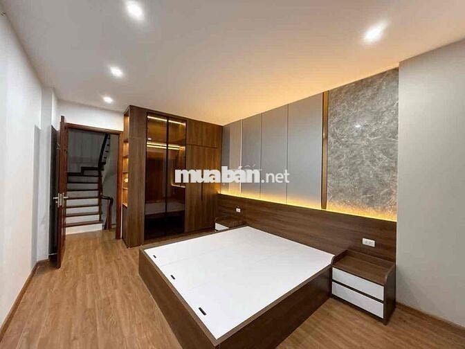 CHÍNH CHỦ BÁN NHÀ VỊ TRÍ VÀNG – VỈA HÈ RỘNG – Ô TÔ TRÁNH – KINH DOANH