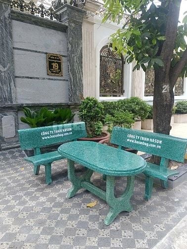 Bộ bàn ghế đá ngoài trời tại Thuận An