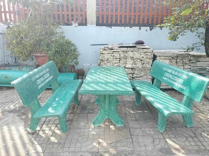 Bộ bàn ghế đá ngoài trời tại Thuận An