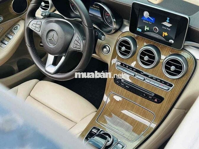 Mercedes-Benz GLC300 Coupe 2017 4MATIC