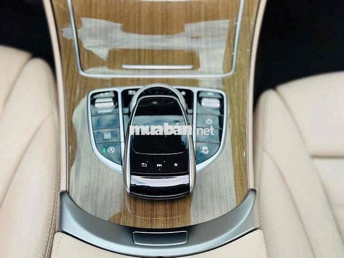 Mercedes-Benz GLC300 Coupe 2017 4MATIC