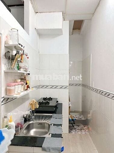 GIẢM TIẾP 200TR, CHỈ 4TỶ, 29m2, CMT8-QUẬN 3, 2 TẦNG, BAN CÔNG, SÁT HXH