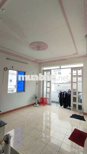 Pass nhà Nguyên Căn ở hẽm 623 Phạm Văn Chiêu