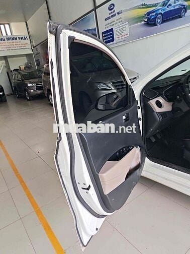 Hyundai Grand i10 2020 Sedan 1.2 MT Base - 83000 k