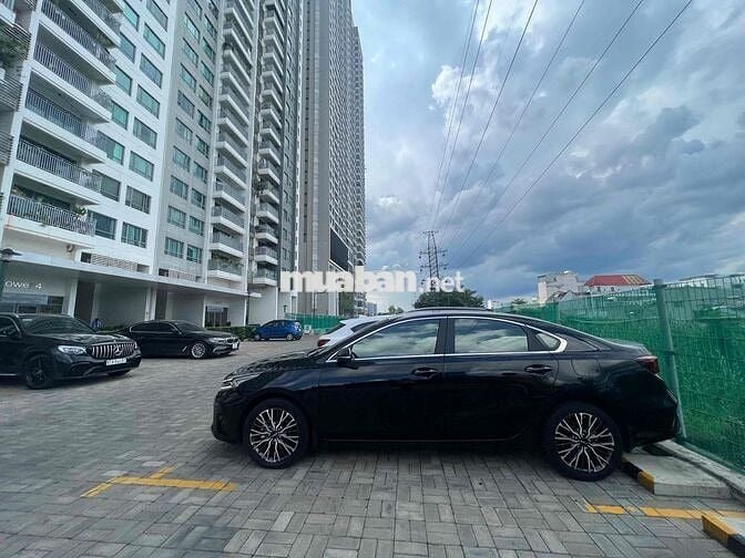 Kia Cerato 2021 2.0 AT Premium - 33300 km