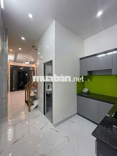 Giáp Bình Long - hẻm xe hơi - 44 m2 - nhỉnh 4 tỷ