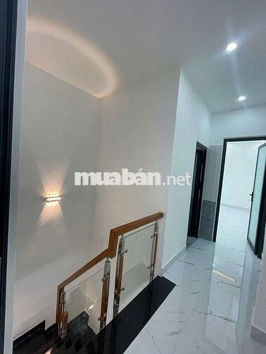 Giáp Bình Long - hẻm xe hơi - 44 m2 - nhỉnh 4 tỷ