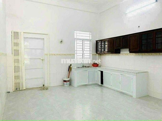 Nhà lầu 3 phòng KDC Hưng Phú 1