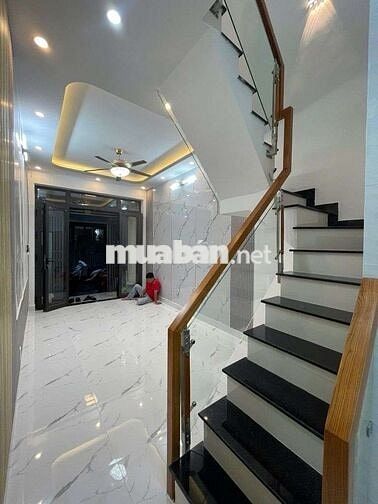 Giáp Bình Long - hẻm xe hơi - 44 m2 - nhỉnh 4 tỷ