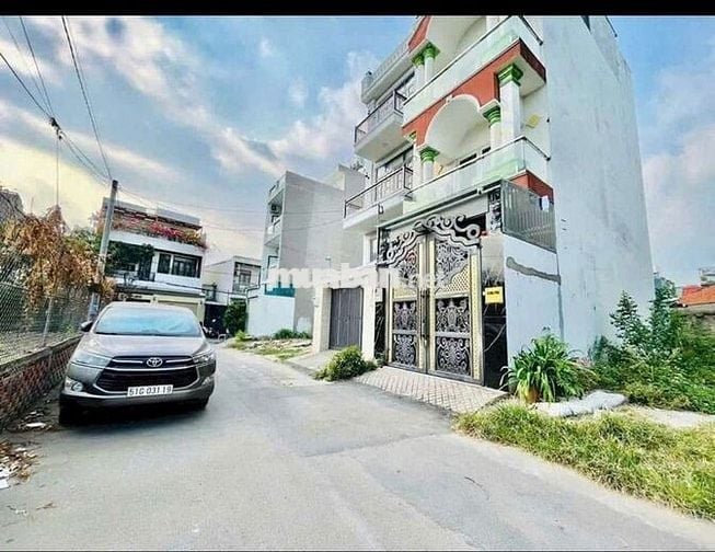 BÁN LÔ ĐẤT HIẾM HXH _DT: 100M²_ ĐƯỜNG Số 22  PHƯỜNG LINH DÔNG_THỦ ĐỨC