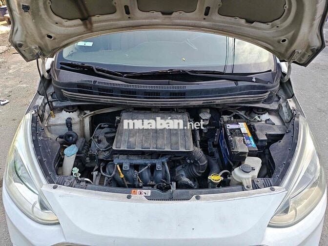 Hyundai Grand i10 2020 Sedan 1.2 MT Base - 83000 k