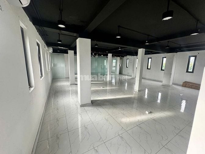 🔥 CHO THUÊ VĂN PHÒNG TẦNG 2 TẠI HOÀNG DIỆU, QUẬN 4 - 131M² - KHÔNG 