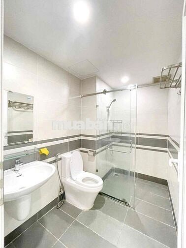 Cho thuê căn góc 3PN.2WC đầy đủ nội thất ở liền giá còn TL