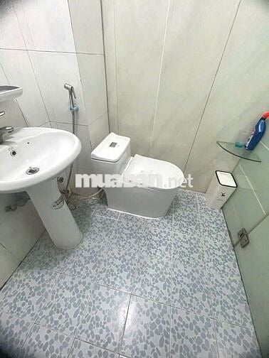 NHÀ HẺM ĐẸP HẺM XE TẢI TRƯỜNG CHINH_4PN