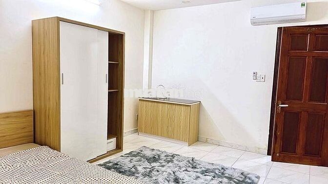 Phòng ban công có nội thất - Phạm Văn Bạch