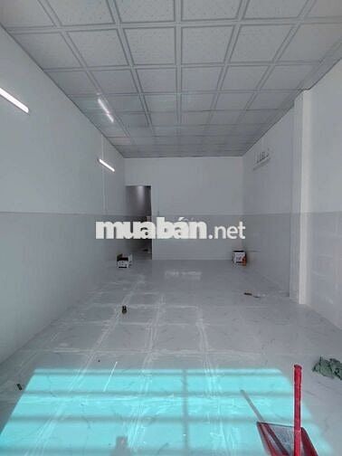 NHÀ CẤP 4 100M2 2PN 3WC MẶT TIỀN Ở+KD BUÔN BÁN GẦN CHỢ ĐẦU MỐI