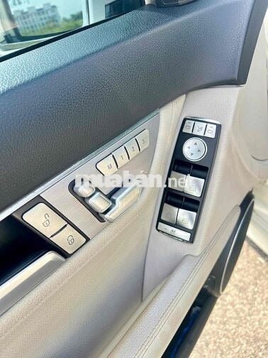 Mercedes-Benz C300 AMG model 2012