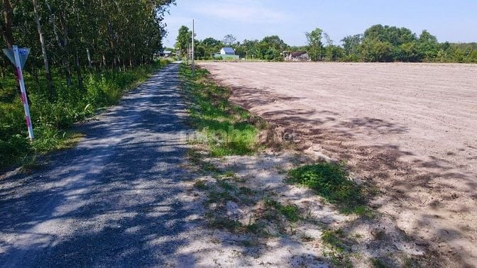 Bán lô đất 64m2 full thổ cư giá 395Tr gần KCN Phước Đông, Tây Ninh