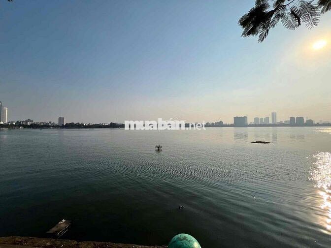 BÁN NHÀ MẶT KÈ HỒ TÂY PHỐ VŨ MIÊN VỈA HÈ Ô TÔ 3 THOÁNG 31M2 24 TỶ