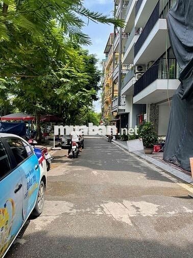 BÁN NHÀ MẶT KÈ HỒ TÂY PHỐ VŨ MIÊN VỈA HÈ Ô TÔ 3 THOÁNG 31M2 24 TỶ