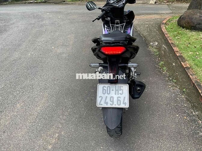 ban winner x thang abs