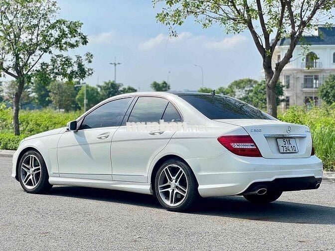 Mercedes-Benz C300 AMG model 2012