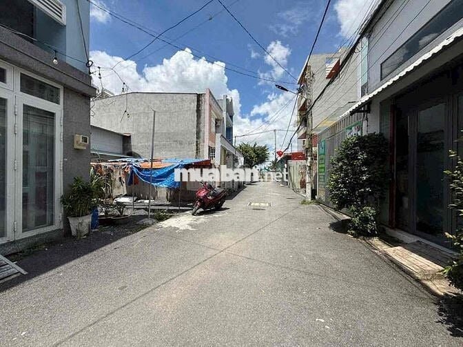 đất 1/ hẻm nhựa ngay chợ cầu đồng