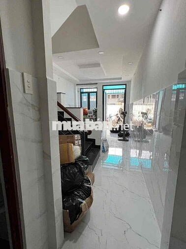 Bán GẤP nhà 1 lầu đẹp, 3,5x12m, Shr, hẻm 3m cách đg xe tải 40m
