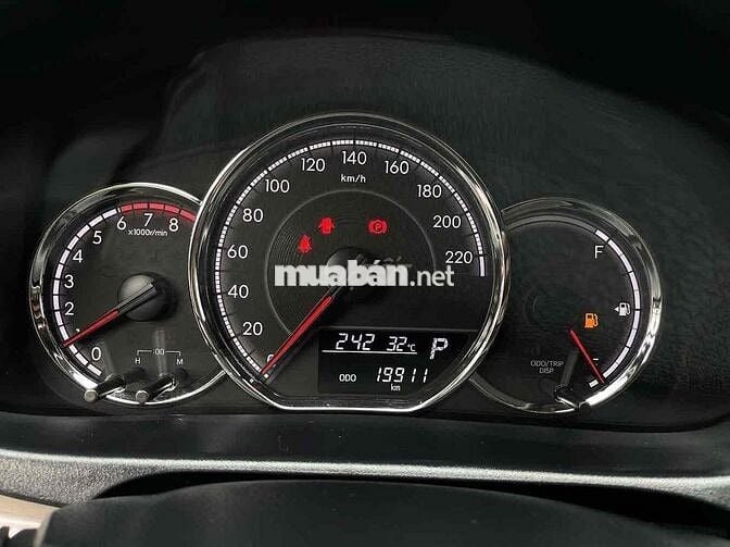 Toyota Vios 2024 E CVT - Odo: 19.900 km