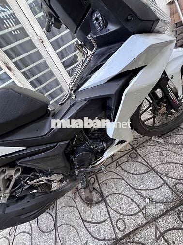 Honda Winner Trắng đen Côn tay Thể thao