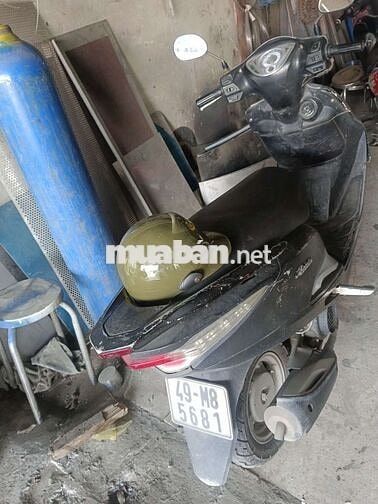 Attila Attila 2009 Bạc-Xám