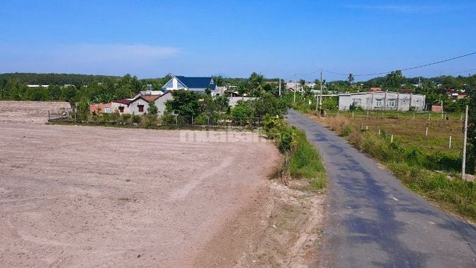 Bán lô đất 64m2 full thổ cư giá 395Tr gần KCN Phước Đông, Tây Ninh