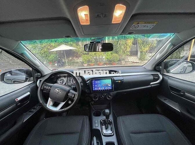 Toyota Hilux 2024 2.4L 4x2 AT - 25700 km - XE HIẾM