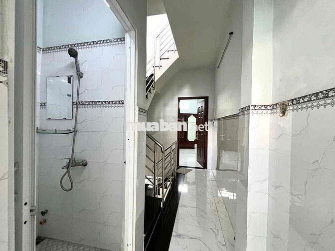 Cho Thuê Nhà 3PN 2WC 33m2 Trệt 2 Lầu Mới Ngay Tôn Đản Quận 4