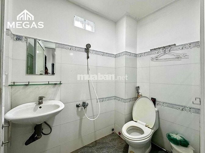 CĂN HỘ 2 PHÒNG NGỦ GIÁ RẺ - ĐẦY ĐỦ TIỆN NGHI - NGAY SÁT PHẠM VĂN ĐỒNG