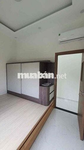 GẦN TRƯỜNG ĐẠI HỌC NGÂN HÀNG HOÀNG DIỆU 2 NHÀ ĐẸP 4 PHÒNG NGỦ FULL NT