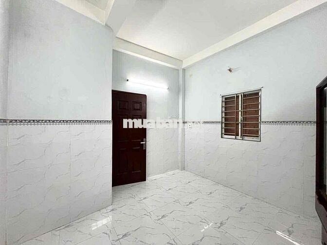 Cho Thuê Nhà Nguyên Căn 1trệt + 2 Lầu + 1ST, 3PN, 2WC, Ngay Tôn Đản Q4