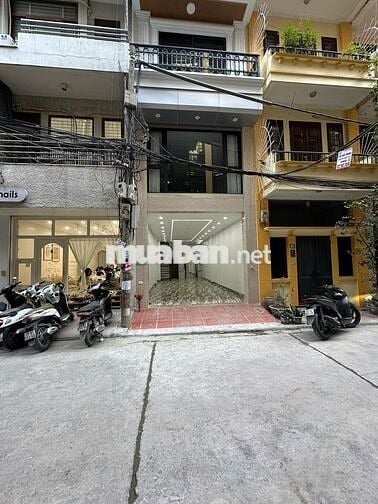 Mặt bằng kinh doanh phố Chùa Láng- 4 tầng- 50m2