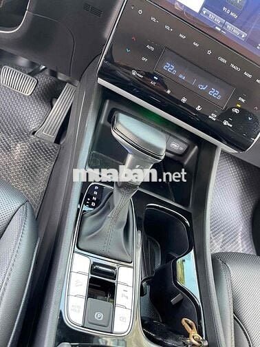 Hyundai Tuúcon ATH 2022 2.0 AT Đặc biệt - 30000 km
