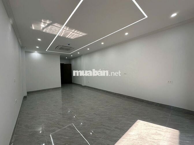 Mặt bằng kinh doanh phố Chùa Láng- 4 tầng- 50m2