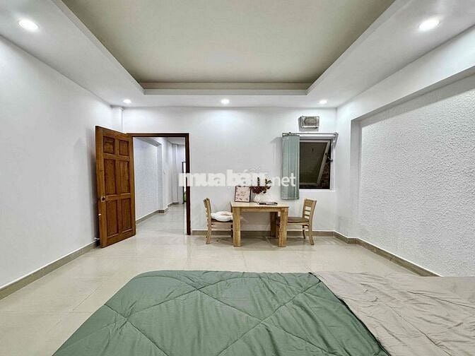 Phòng chính chủ full nội thất tách bếp cực rộng khu Nhà Ga T3 - ETOWN