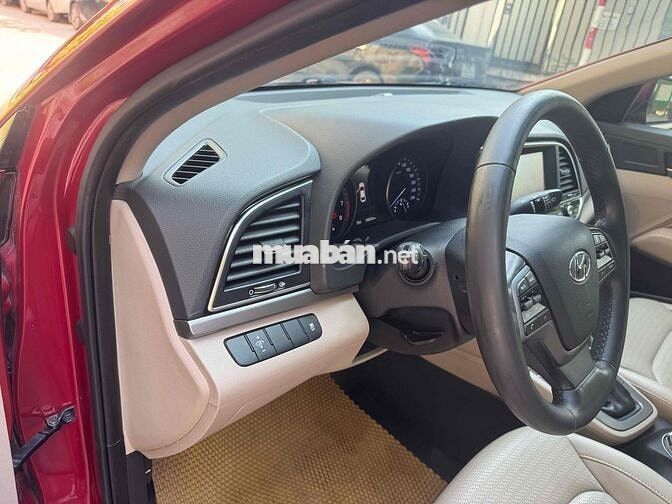 Hyundai Elantra 2018 2.0 AT - 79000 km