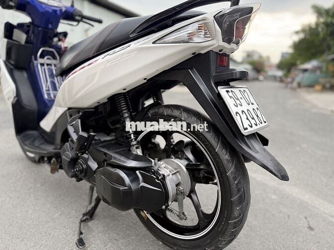 Yamaha Nouvo 6 RC Trắng Xanh Edition Chính Chủ 216