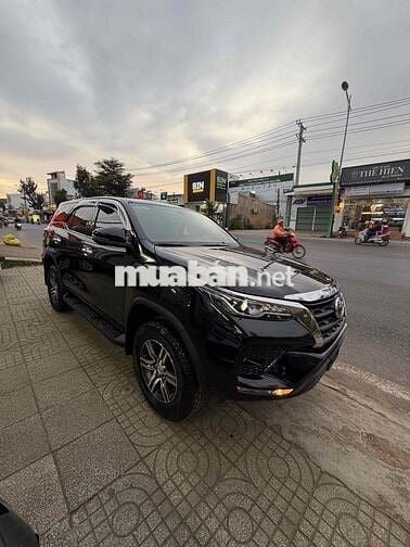 Toyota Fortuner 2025 2.4L 4x2 AT - 21000 km