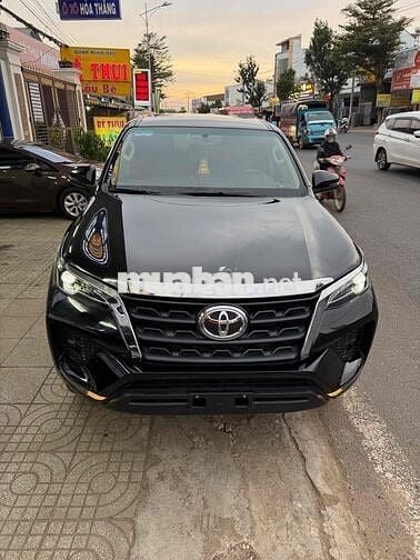 Toyota Fortuner 2025 2.4L 4x2 AT - 21000 km