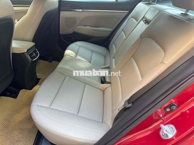 Hyundai Elantra 2018 2.0 AT - 79000 km