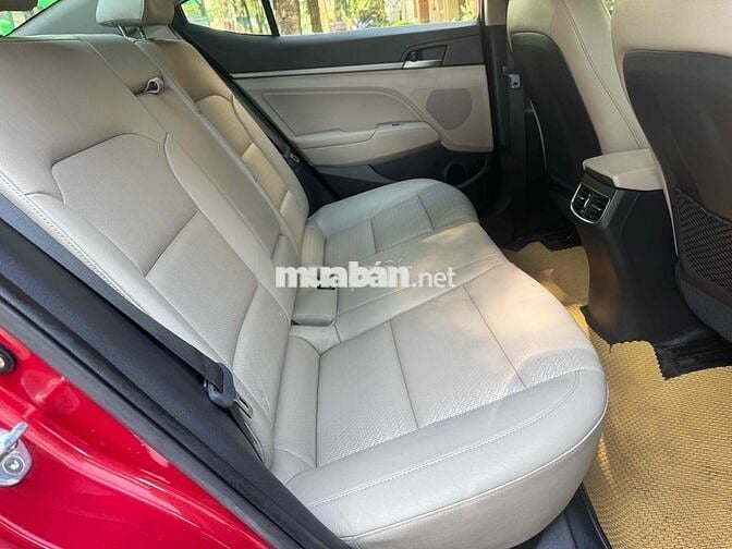 Hyundai Elantra 2018 2.0 AT - 79000 km