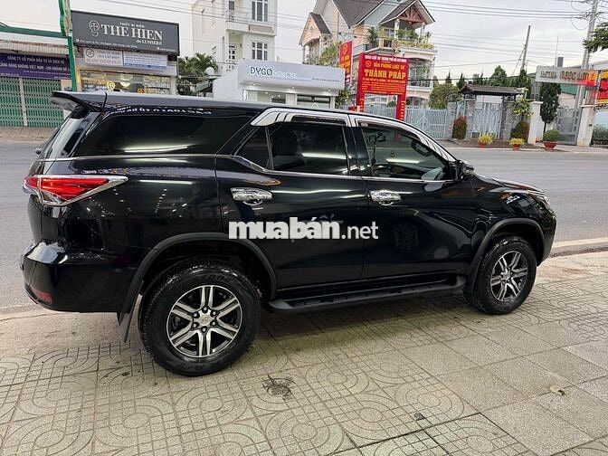 Toyota Fortuner 2025 2.4L 4x2 AT - 21000 km